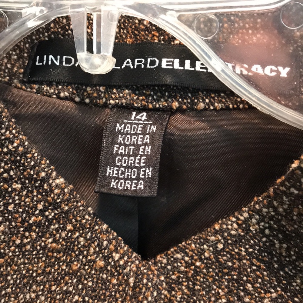 Suit jacket. - Picture 8 of 9